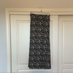 Long straight black and white skirt